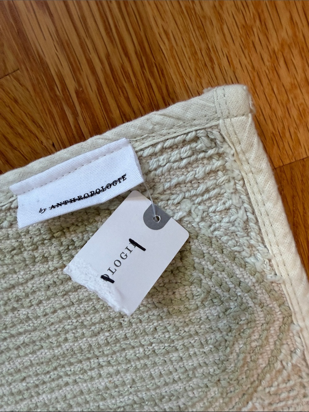 Anthropologie Tufted Edith Bath Mat NWT FLAW - Picture 7 of 8